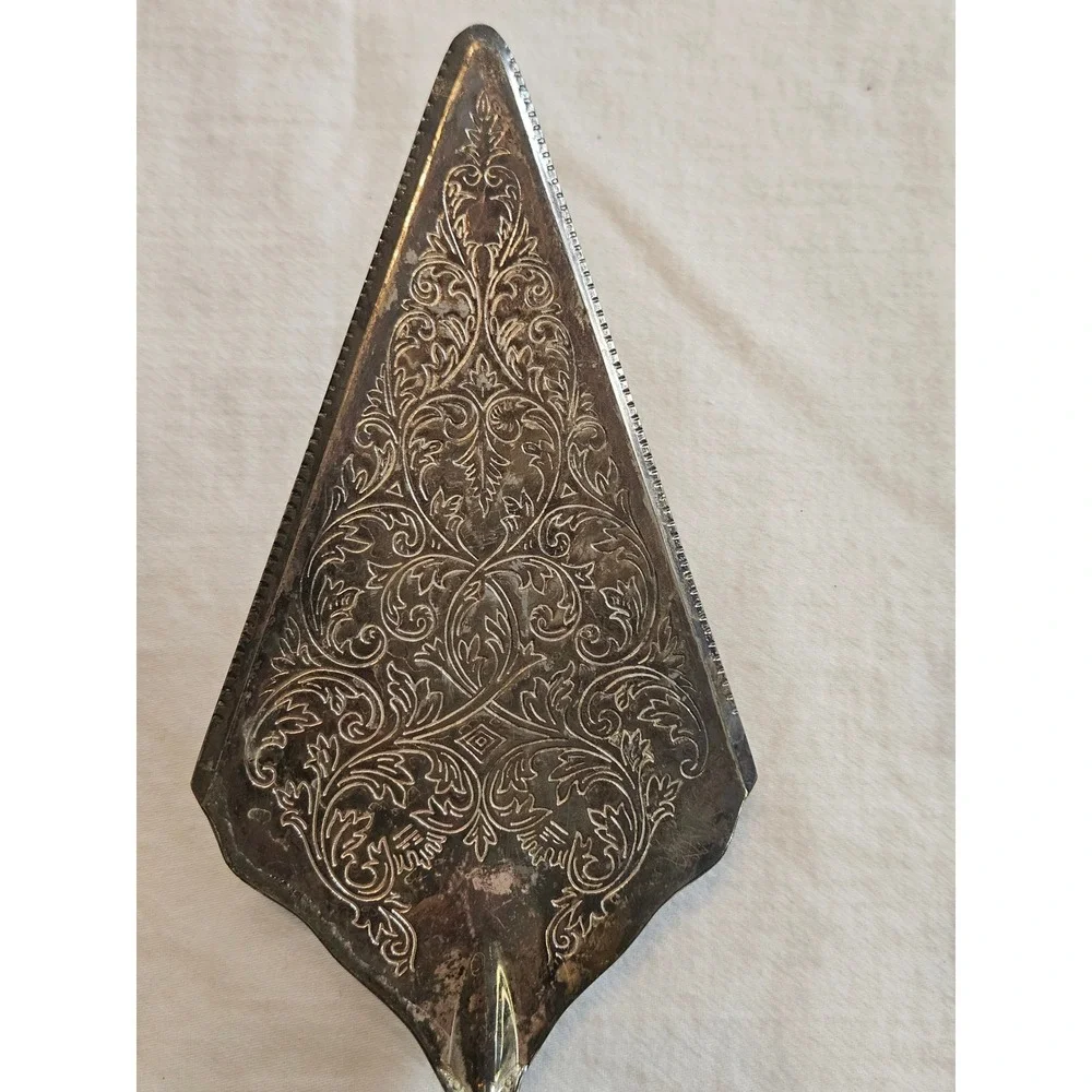 Vintage Ornate Silver Plated Cake Server Pie Floral Engraved‎ Serving Utensil